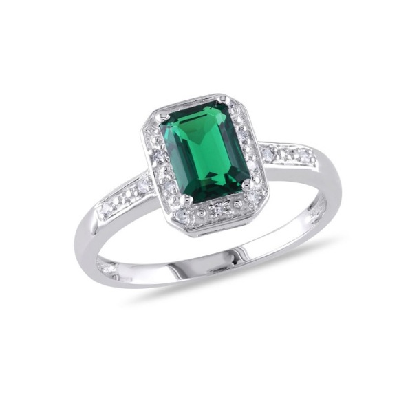 Emerald-Cut Lab-Created Ring in Sterling Silver 💍 - Picture 1 of 4